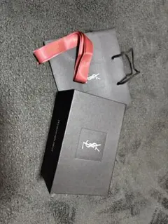 Yves Saint Laurent ギフトボックス【spring限定】