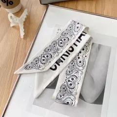 リボンスカーフ バッグスカーフ　ホワイト　白　モノトーン　ペイズリー　スカーフ