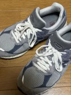 New Balance 2002R グレー/ブラック/オフホワイト 26.5cm