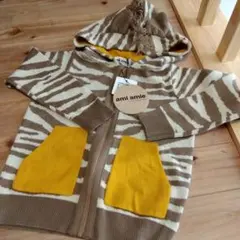 Item thumbnail for item bb6ee72c-1668-43aa-8a8b-bcf7c0c4ef4c