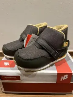 【新品未使用】ニューバランス スノーブーツ 15cm