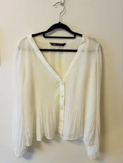 ZARA ホワイト プリーツ Vネック 長袖シャツ