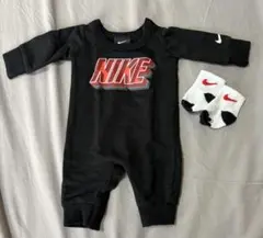 NIKE ロンパースと靴下セット
