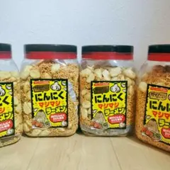 【アミューズメントお菓子】にんにくマシマシラーメン700g×4個のまとめ売りですのサムネイル