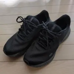★中古美品★Nike ランニングシューズ BQ3207-001 黒 26.5cm
