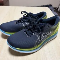 アシックス　ランニングシューズ　スニーカー