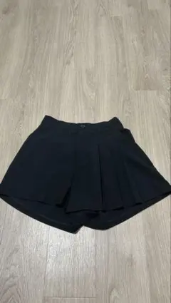 美シルエット♡プリーツショートパンツ ブラック スカート風 キュロット
