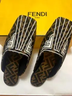 2025年最新】Fendi レディース サンダル・ミュールの人気アイテム