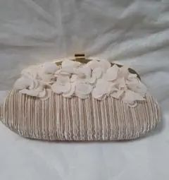フラワークラッチバッグ