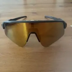 Oakley Sutro サングラス マットブラック ゴールドのサムネイル