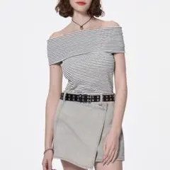 GU オフショルダーT Mサイズ