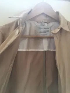 アーバンリサーチドアーズのトレンチコート