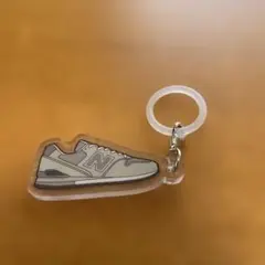 New Balance スニーカー型キーホルダーのサムネイル