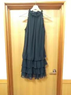 フリル付き膝上丈シフォンドレス　サイズ9号