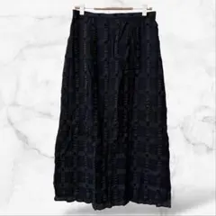 Item thumbnail for item 3470233b-3b79-4b92-bd8c-b9b6d057911d