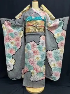 ♦︎名門　藤娘きぬたや♦︎見事な総絞り♦︎成人式♦︎フルセット♦︎草履バッグセット 高級古典振袖 藤娘きぬたや・総絞り 白/ピンク 上品 綺麗