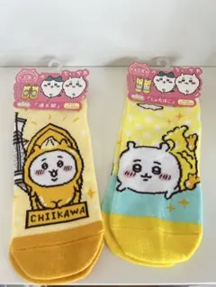 【新品未使用】ちいかわ 靴下 大阪 通天閣 名古屋 しゃちほこ 2足セットのサムネイル