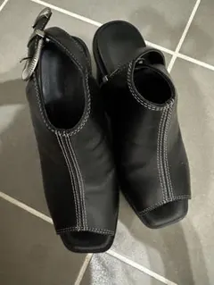 ブラック 厚底オープントゥサンダル