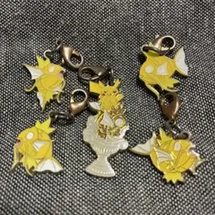 新品】ポケモン はねる！∞コイキング 金のコイキング 色違い - メルカリ