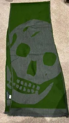 ALEXANDER MCQUEEN スカル柄マフラー