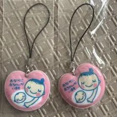 母親と赤ちゃんのストラップ付きチャーム