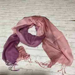 ピンクパープルグラデーション　フリンジ付き 大判ストール