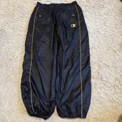 Champion ブラック ナイロンパンツ