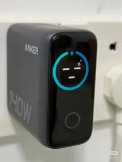 新品未開封Anker Zolo 4 ポート 140W壁面急速充電器モニター搭載