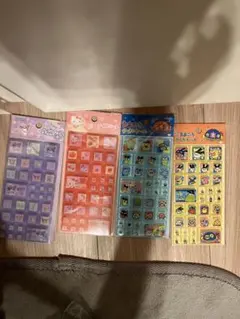【正規品】　新品　タイルシール　たまごっち　サンリオ　キティ　クロミ　4枚セット