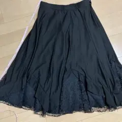 黒のフレアスカート レッスンウェア