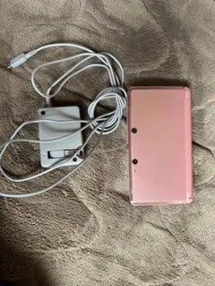 Nintendo 3DS ピンク 本体 充電器付き