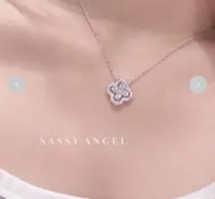 ♡様専用　sassy angel clover flower necklaceのサムネイル