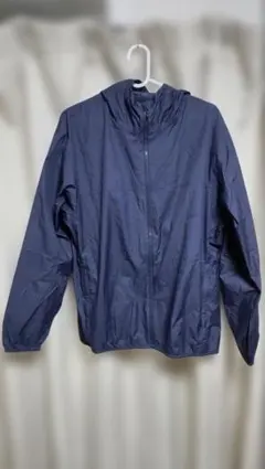 ユニクロ ポケッタブルパーカー ナイロンジャケット