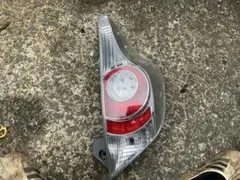 た*く様 ふ*ん様 TOYOTAアクアNHP10前期テールランプ 楽天市場】【尾灯】トヨタ アクア NHP10 前期 リアスモール
