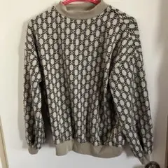 薄手トレーナー