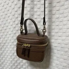 kotty クロコ型押し スクエア ハンドバッグ ベアチャーム付き - メルカリ