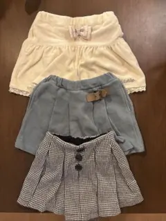 アイボリー フリル付きショートパンツ 80〜90cm