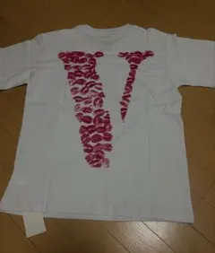 VLONE Tシャツ リップ柄 ホワイト　swag VLONE Tシャツ リップ柄 ホワイト swag 即日発送 - メルカリ