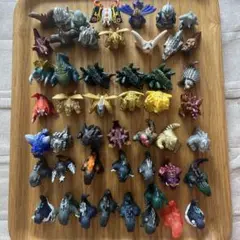 激レア ウルトラマン 怪獣 指人形 8体セット 指人形大全】ウルトラマンと怪獣の指人形が大集結！ - YouTube