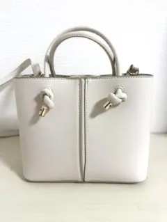 ZARA レディースハンドバッグ 白 ショルダー付き