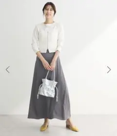 未使用タグ付★Petit Fleur サテンフレアスカート