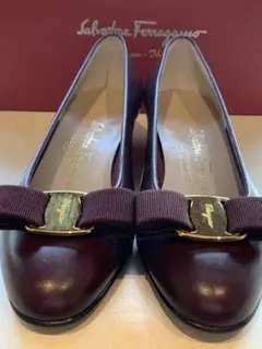 【新品未使用】Salvatore Ferragamo パンプス ボルドーのサムネイル