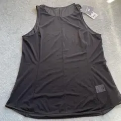 uniqlo タンクトップ
