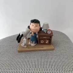 ホールマーク　ルーシー　万年カレンダースヌーピー PEANUTSチャーリー