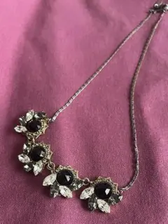 ANTON HEUNIS /アントン・ユニス ビジューネックレス