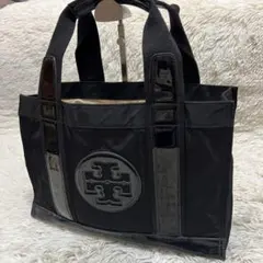 Tory Burch トリーバーチ　トートバッグ　エナメル　ブラック　A4可能のサムネイル
