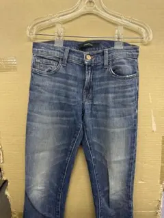 J BRAND スリムデニム サイズ22のサムネイル
