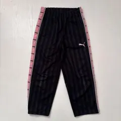 〈385〉PUMA トラックパンツ　ジャージ　サイドロゴ　SS ピンク　黒　紺
