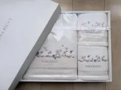 【新品/未使用】NINA RICCI タオル3点セット 花柄刺繍
