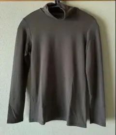 ユニクロ　UNIQLO ヒートテック　タートルネック　ハイネック　カーキ